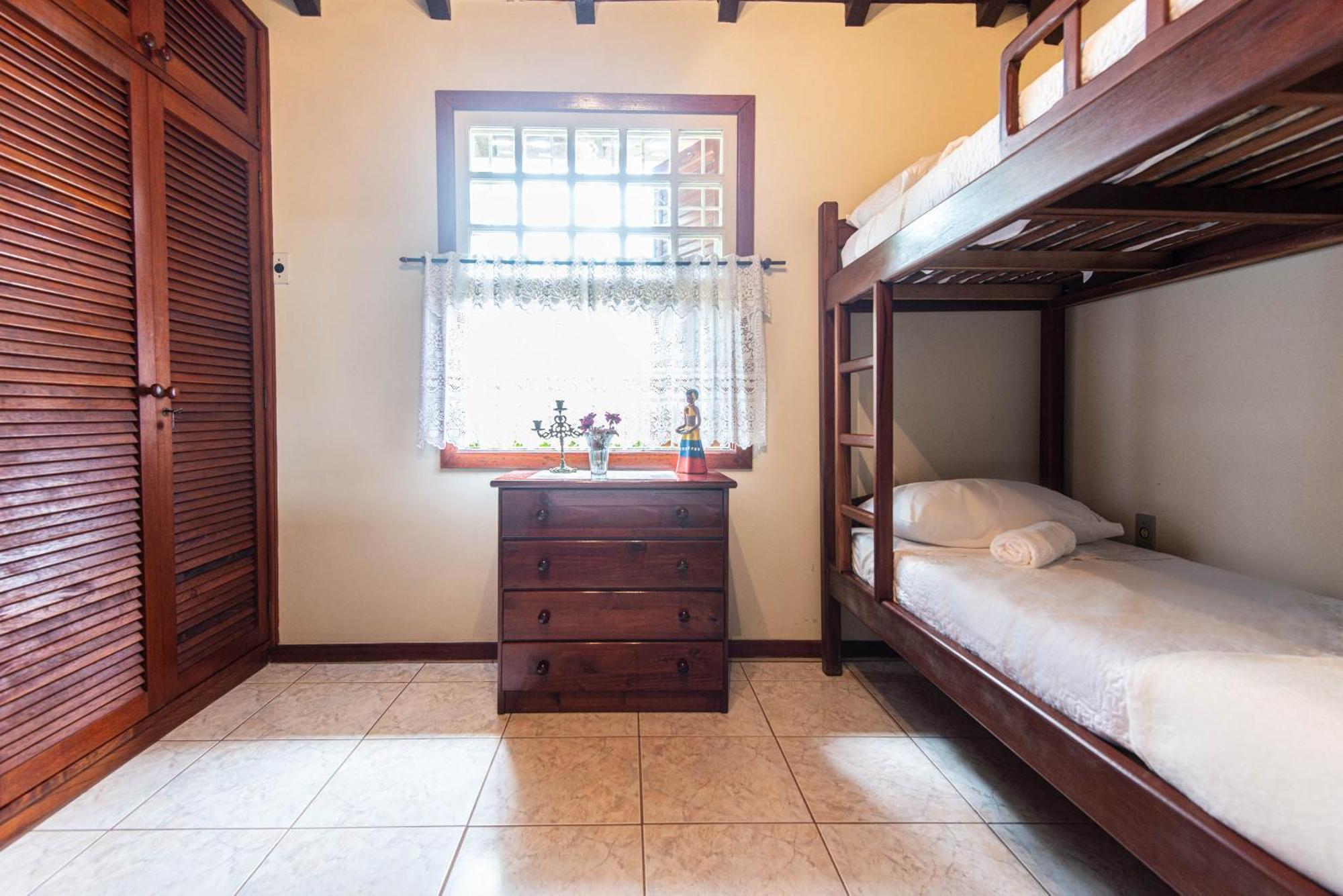 Casa com piscina na melhor localização de Búzios -WIFI 500MB, SMART TV 4K - agua e luz cobrados a parte Exterior foto
